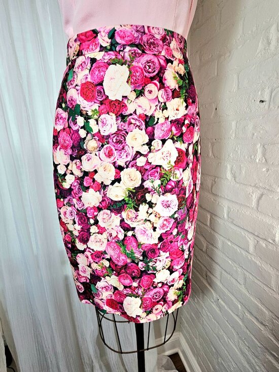 Kate Spade New York Floral Pencil Skirt Silk Blend Size 4 | Vibrant Rose Print - Picture 3 of 12